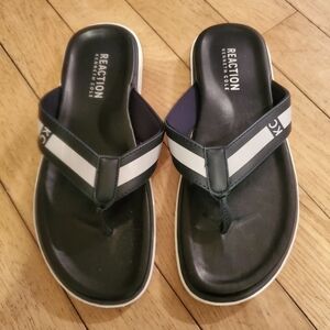 Kenneth Cole Reaction Flip Flops